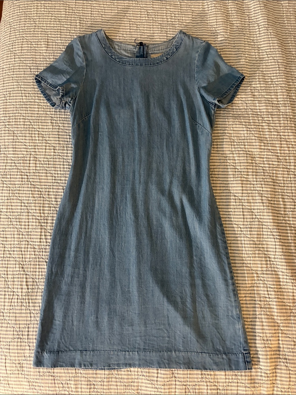 Banana Republic Chambray shift dress- SZ 4